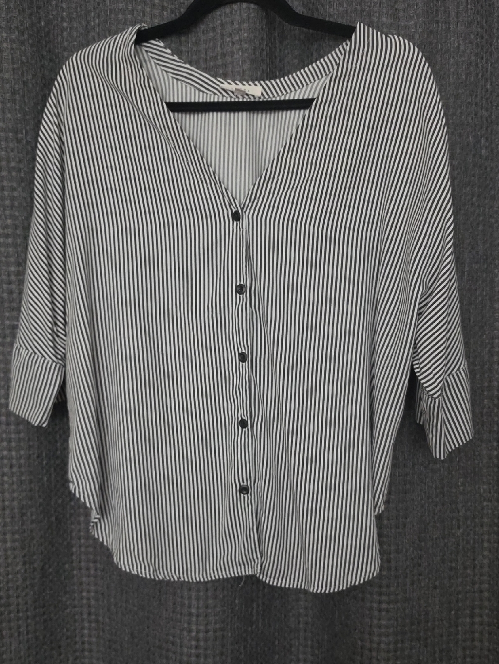 VETTA Black & White Striped Relaxed Button-Down Top